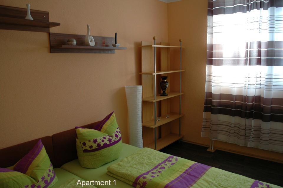 Monteur - Budget Apartments 弗赖塔尔 外观 照片
